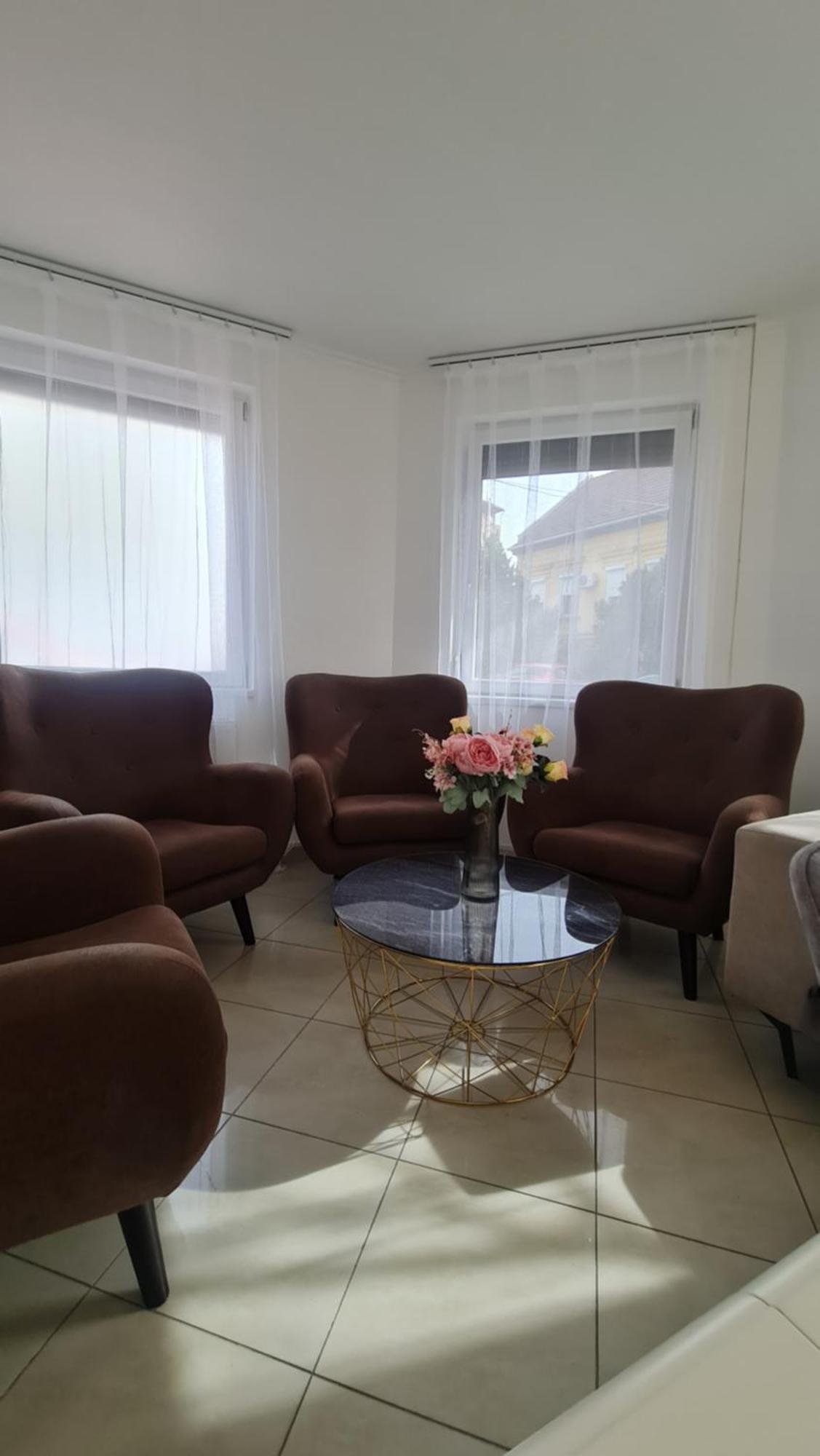 Tulipan Apartman แซแก็ด ภายนอก รูปภาพ