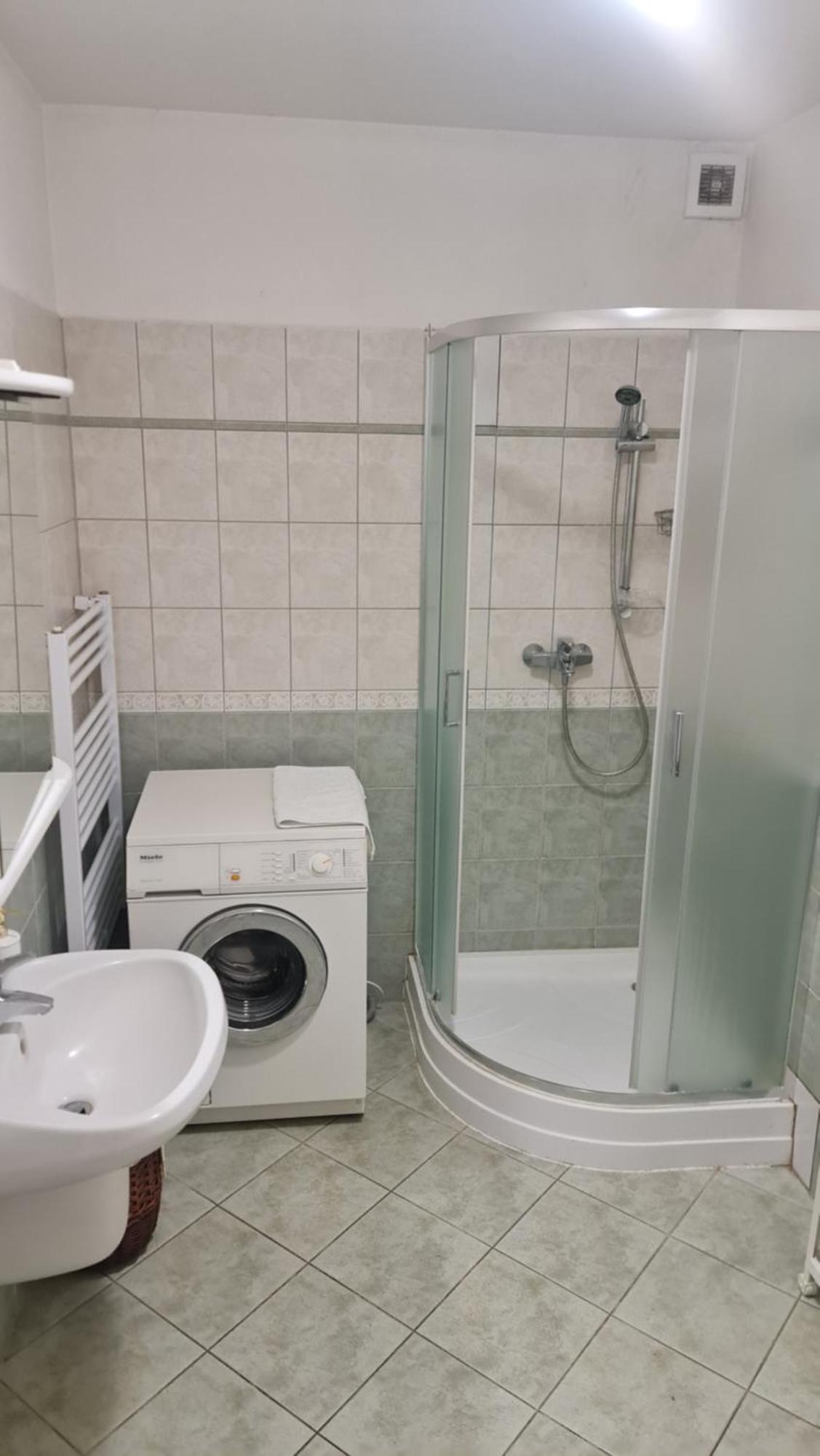 Tulipan Apartman แซแก็ด ภายนอก รูปภาพ