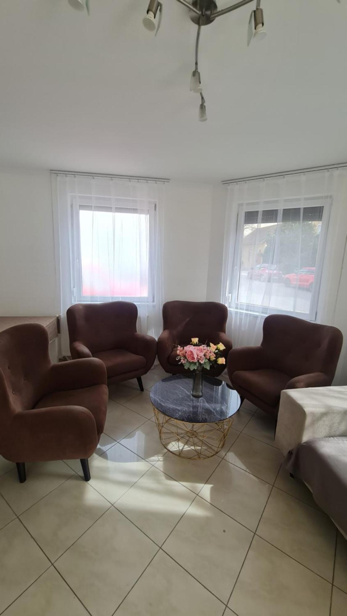 Tulipan Apartman แซแก็ด ภายนอก รูปภาพ